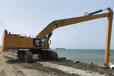【挖掘機(jī)加長(zhǎng)臂】挖掘機(jī)加長(zhǎng)臂在施工的時(shí)有哪些優(yōu)勢(shì)和好處？